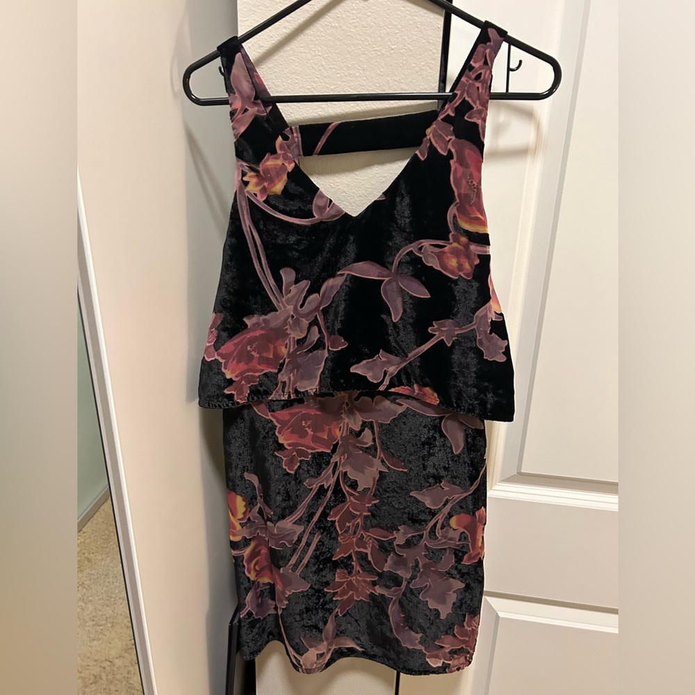 Everly velvet dress